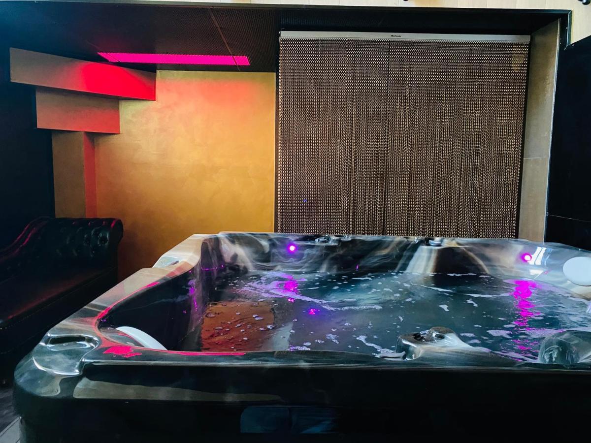 Mieuxqualhotel Jacuzzi Privatif Love Room 보르도 외부 사진